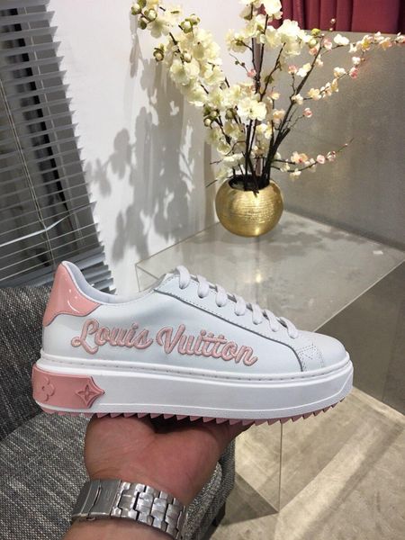 luxury autumn and winter high -end women 's casual shoes ,fashion women 's boots ,high -quality sports shoes ,free, Black
luxury autumn and winter high -end women 's casual shoes ,fashion women 's boots ,high -quality sports shoes ,free, Black