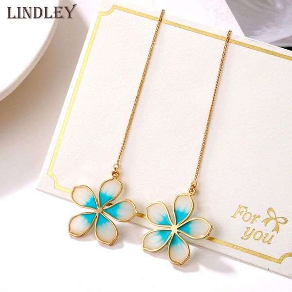 2020 new fringed long dangle flower women's earrings senior sense temperament ladies ear line net red personality niche jewelry, Golden;silver
2020 new fringed long dangle flower women's earrings senior sense temperament ladies ear line net red personality niche jewelry, Golden;silver