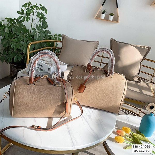 classic all leather embossing designer luxury handbags purses women large capacity pillow pack travelling bags designer crossbody bag
classic all leather embossing designer luxury handbags purses women large capacity pillow pack travelling bags designer crossbody bag