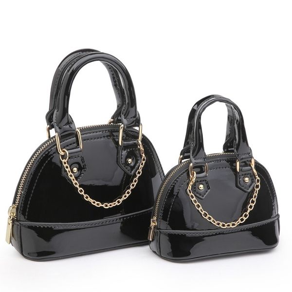 summer 2020 new ladies shoulder bag patent leather shell bag messenger large capacity casual solid color women's chain
summer 2020 new ladies shoulder bag patent leather shell bag messenger large capacity casual solid color women's chain