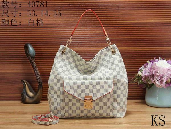 Leather High Quality men women's Backpack famous Backpack Designer lady backpacks Bags Women Men back pack flower 2020
Leather High Quality men women's Backpack famous Backpack Designer lady backpacks Bags Women Men back pack flower 2020
