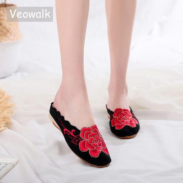 veowalk flowers embroidered jacquard women slippers all seasons comfortable elegant slippers for ladies soft sliders shoes, Black
veowalk flowers embroidered jacquard women slippers all seasons comfortable elegant slippers for ladies soft sliders shoes, Black
