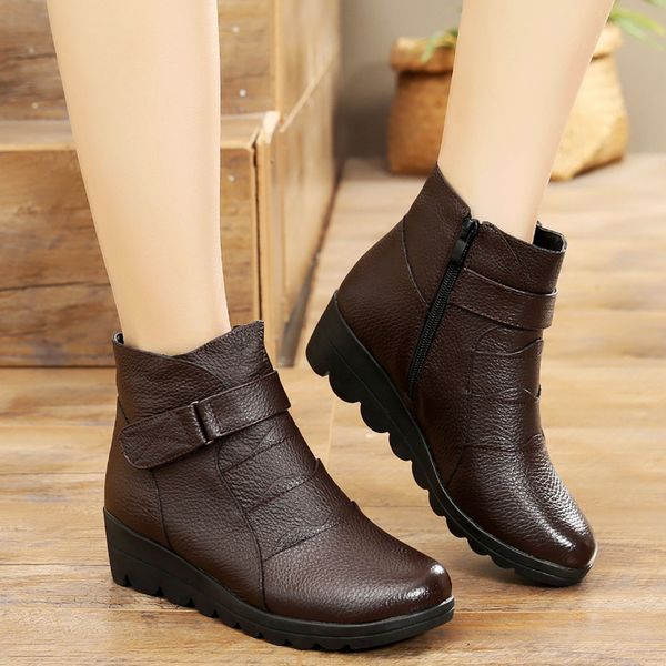 2018 new woman brand snow boots woman zip genuine leather boots cotton-padded winter shoes warm antiskid plus size autumn, Black
2018 new woman brand snow boots woman zip genuine leather boots cotton-padded winter shoes warm antiskid plus size autumn, Black