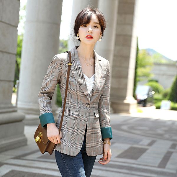 plaid small suit jacket 2019 autumn new casual fashion retro temperament slim waist single button suit ladies shirt, White;black
plaid small suit jacket 2019 autumn new casual fashion retro temperament slim waist single button suit ladies shirt, White;black