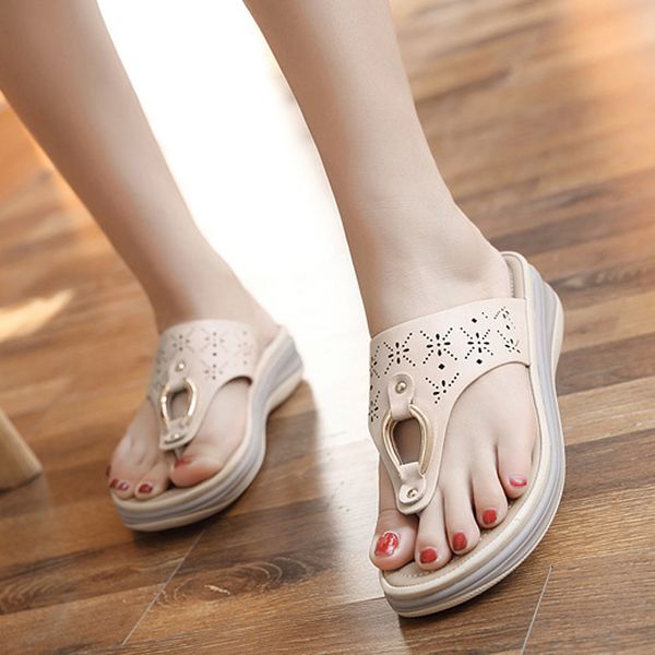 2019 summer beach flip flops women metal decoration platform wedges slip on lady casual fashion slippers shoes xwz5400, Black
2019 summer beach flip flops women metal decoration platform wedges slip on lady casual fashion slippers shoes xwz5400, Black