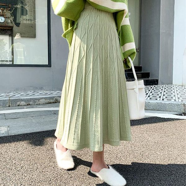 2019 autumn winter new korean version pleated large swing skirt knit skirt waist slim winter large swing knit, Black
2019 autumn winter new korean version pleated large swing skirt knit skirt waist slim winter large swing knit, Black