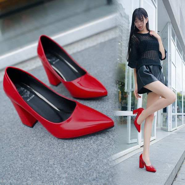 2018 new women's high heels nightclub pointed wild women's single shoes korean version of shallow patent leather work shoes, Black
2018 new women's high heels nightclub pointed wild women's single shoes korean version of shallow patent leather work shoes, Black