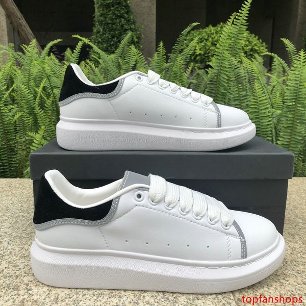 fashion luxury designer women shoes men women rise casual shoes jogging sneakers gold white tail s leather shoes
fashion luxury designer women shoes men women rise casual shoes jogging sneakers gold white tail s leather shoes