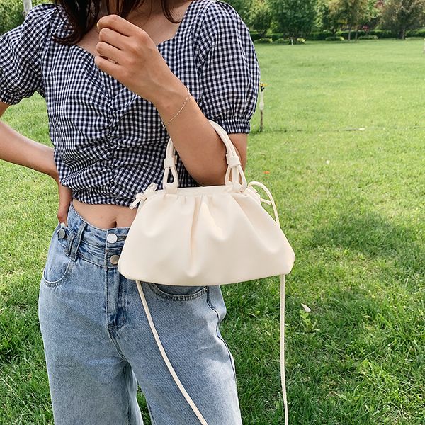 woman's bag original design new 2020 fresh dumplings explosions clouds bag women slung fold
woman's bag original design new 2020 fresh dumplings explosions clouds bag women slung fold