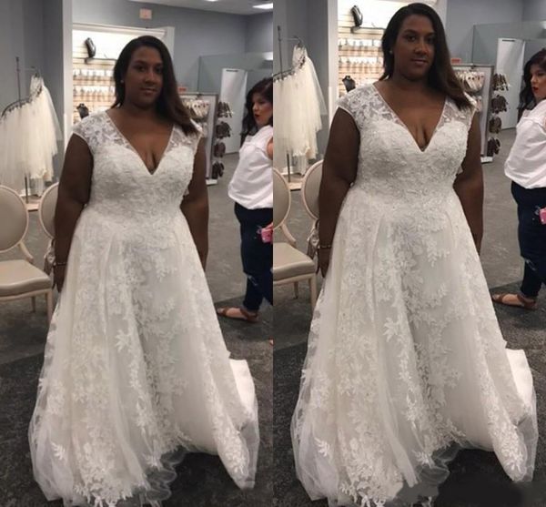 plus size wedding dresses v neck lace appliques sleeveless robe de mariée lace up sweep train a line bridal wedding gowns, White
plus size wedding dresses v neck lace appliques sleeveless robe de mariée lace up sweep train a line bridal wedding gowns, White