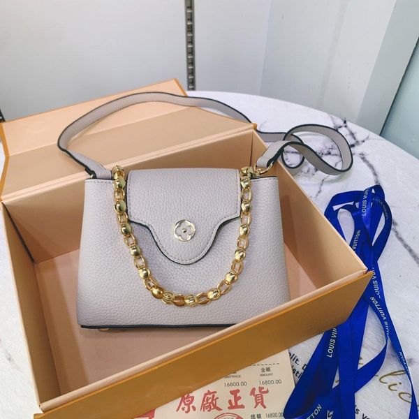 classic lady's handbag 5a high-end custom quality handbag fashion business casual style metal accessories with long shoulder strapaa
classic lady's handbag 5a high-end custom quality handbag fashion business casual style metal accessories with long shoulder strapaa