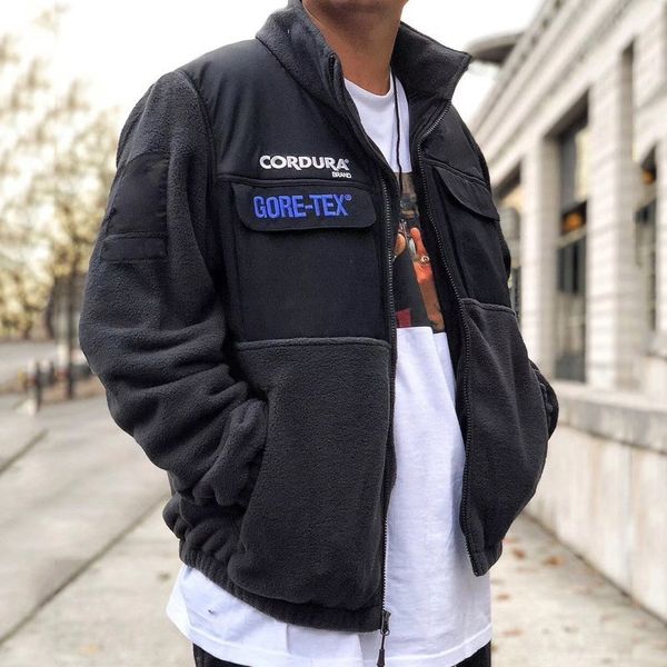 19 бренда коробки логотип expedition флисовой куртки color matching сращивания зимы куртки menwomen пальто моды улица верхняя одежда высоког, Black;brown
19 бренда коробки логотип expedition флисовой куртки color matching сращивания зимы куртки menwomen пальто моды улица верхняя одежда высоког, Black;brown