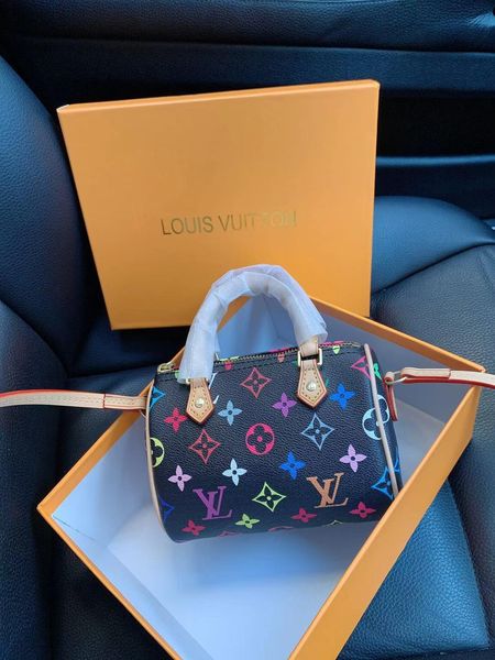 Мода Мини-сумка подросток сумки на ремне классический Louis vuitton старый цветочный скороговоркой дети женщины кошельки
Мода Мини-сумка подросток сумки на ремне классический Louis vuitton старый цветочный скороговоркой дети женщины кошельки