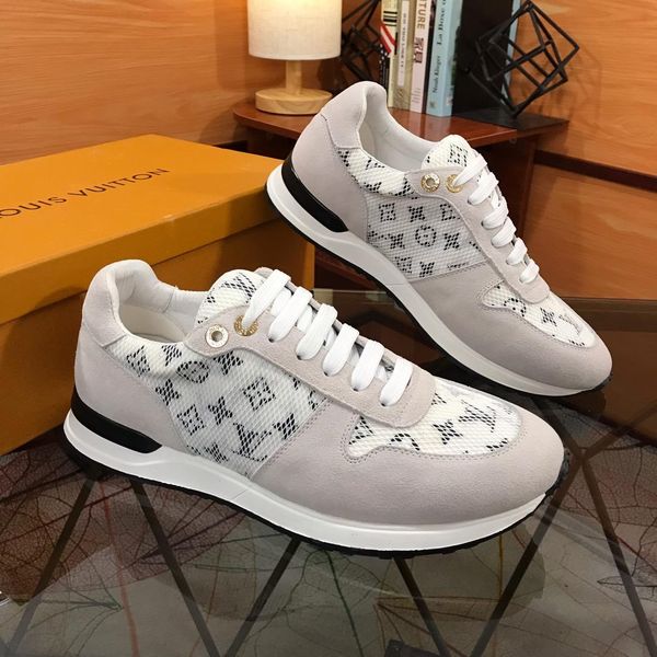new style men's luxury casual sports shoes holiday gifts fashion brand autumn and winter design style classic pattern platform, Black
new style men's luxury casual sports shoes holiday gifts fashion brand autumn and winter design style classic pattern platform, Black