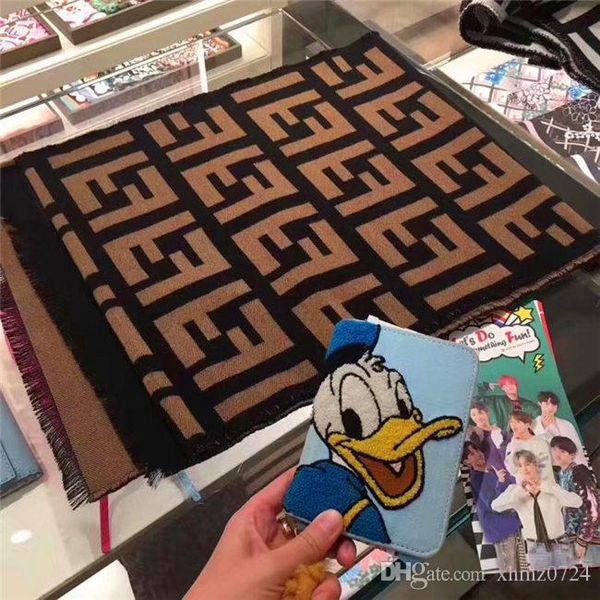 high-grade luxury autumn and winter letter pattern scarf for men and women 100% wool scarf for women autumn and winter scarf size 180*70cm, Blue;gray 
high-grade luxury autumn and winter letter pattern scarf for men and women 100% wool scarf for women autumn and winter scarf size 180*70cm, Blue;gray