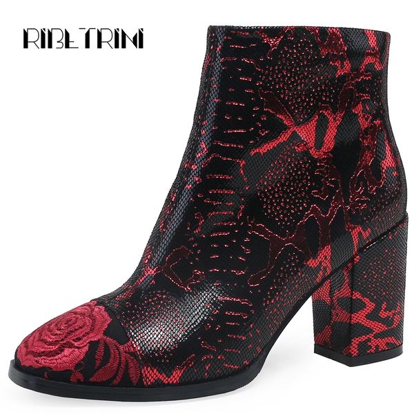 ribetrini flower embossed snakeskin print chunky high heels zipper closure rubber sole ankle boots for women autumn winter shoes, Black
ribetrini flower embossed snakeskin print chunky high heels zipper closure rubber sole ankle boots for women autumn winter shoes, Black