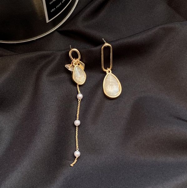 fashion earring s925 silver needle korean temperament acrylic crystal zircon pearl stud earrings asymmetric earrings
fashion earring s925 silver needle korean temperament acrylic crystal zircon pearl stud earrings asymmetric earrings