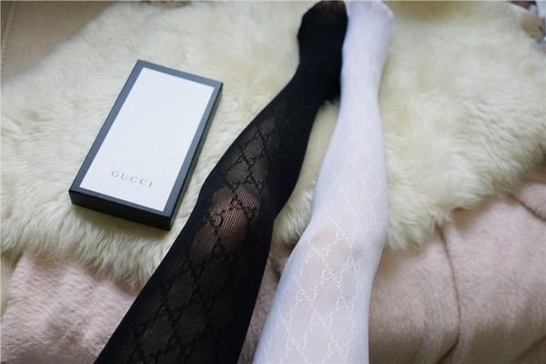 лучшего качество sexy pantynose женщины полного письмо черного белый гетры мода марка девушка чулочно-носочные изделия с коробкой, Black;white
лучшего качество sexy pantynose женщины полного письмо черного белый гетры мода марка девушка чулочно-носочные изделия с коробкой, Black;white