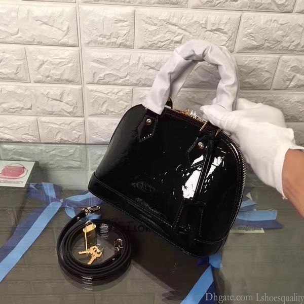 2019 m11013 new black patent leather flowers printing embossed shoulder bags hobo handbags handles cross body messenger shoulder
2019 m11013 new black patent leather flowers printing embossed shoulder bags hobo handbags handles cross body messenger shoulder