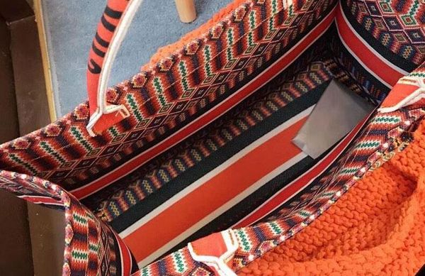 Высокое качество кожи canvaaas кожа высокого качества известный бренд дизайнер моды
Высокое качество кожи canvaaas кожа высокого качества известный бренд дизайнер моды