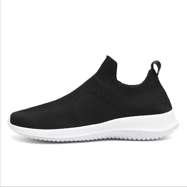 2020 wild breathable fashion designer shoes sneakers black red blue sneakers men's lightweight running s-shoes
2020 wild breathable fashion designer shoes sneakers black red blue sneakers men's lightweight running s-shoes