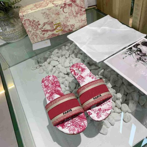 fashion medium heel slippers summer luxury woman beach alphabet slippers designer rough sandals knitted cloth embroidery woman shoes 35-42, Black
fashion medium heel slippers summer luxury woman beach alphabet slippers designer rough sandals knitted cloth embroidery woman shoes 35-42, Black