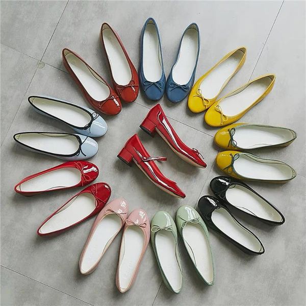 fashion patent leather women's shoes sweet ballet low heels shallow shoes with butterfly-knot spring solid ladies falts, Black
fashion patent leather women's shoes sweet ballet low heels shallow shoes with butterfly-knot spring solid ladies falts, Black