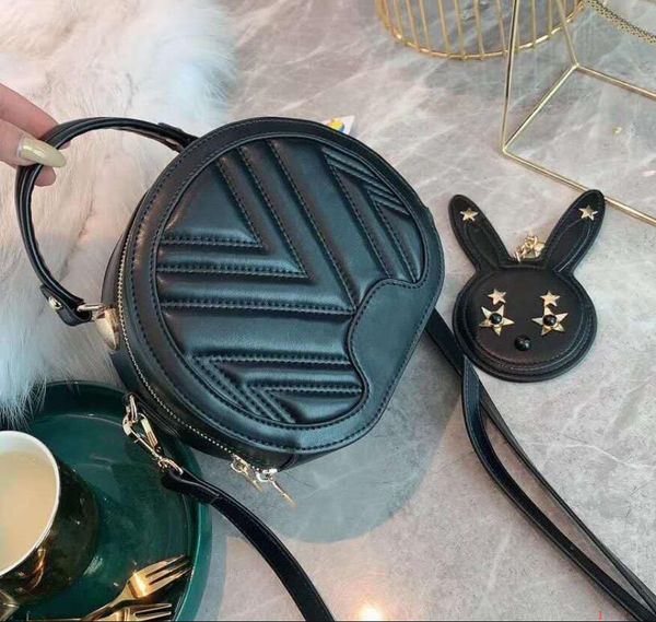 designer women handbag luxury lady crossbody with rabbit pendant new style shoulder bags classic m letter rg2031324
designer women handbag luxury lady crossbody with rabbit pendant new style shoulder bags classic m letter rg2031324