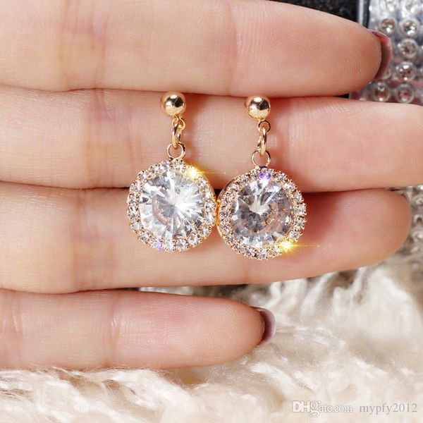 классический water drop круглых фианиты кристалл люкс серьга свадебные ювелирные изделия для женщин 925 silver pin геометрической сережки
классический water drop круглых фианиты кристалл люкс серьга свадебные ювелирные изделия для женщин 925 silver pin геометрической сережки
