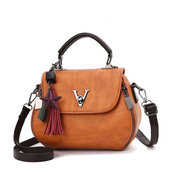 luyo leather saddle v style handbags crossbody bags for women girl shoulder summer bag female
luyo leather saddle v style handbags crossbody bags for women girl shoulder summer bag female