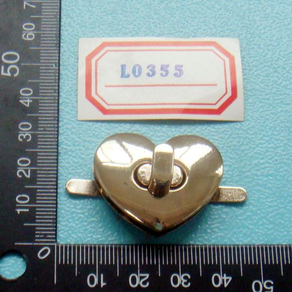 10 sets/lot heart shape twist turn lock clasp closure women leather handbag bag parts hardware diy l0355, Black
10 sets/lot heart shape twist turn lock clasp closure women leather handbag bag parts hardware diy l0355, Black