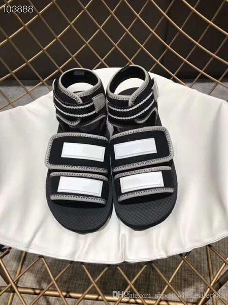 Fashion new women shoes runway style High-end cowhide sandals Women Super beautiful Beach shoes
Fashion new women shoes runway style High-end cowhide sandals Women Super beautiful Beach shoes