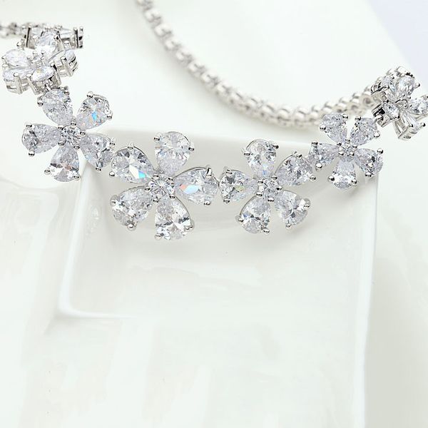 fashion- brand luxurious romantic white gold-color cz 7 flowers round stone chain necklace bridal wedding jewelry, Slivery;golden
fashion- brand luxurious romantic white gold-color cz 7 flowers round stone chain necklace bridal wedding jewelry, Slivery;golden