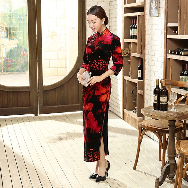 black red chinese traditional embroidery cheongsam women velvet long qipao handmade button flower slim dresses size s-3xl t0007, Black;gray
black red chinese traditional embroidery cheongsam women velvet long qipao handmade button flower slim dresses size s-3xl t0007, Black;gray