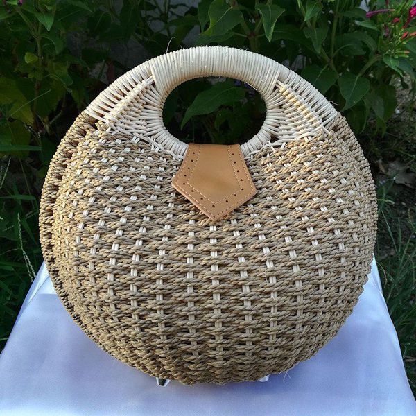 2019 summer handbags fashion straw woven hasp handle bags beach style creative boho style totes quality design
2019 summer handbags fashion straw woven hasp handle bags beach style creative boho style totes quality design