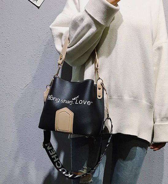 wide shoulder strap bag female new messenger bag korean version of the bucket bags fashion casual wild shoulder bags small bag tide fre
wide shoulder strap bag female new messenger bag korean version of the bucket bags fashion casual wild shoulder bags small bag tide fre