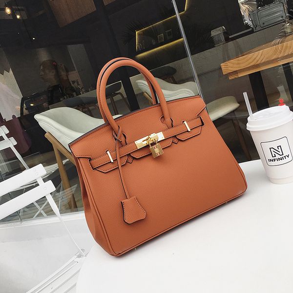 Luxury Designers Hasp Totes Bags Handbags Women Famous Brand Leather Shoulder Bag Handbag Sac A Main Bolsos 2019 New Fashion Tote Hand Bags
Luxury Designers Hasp Totes Bags Handbags Women Famous Brand Leather Shoulder Bag Handbag Sac A Main Bolsos 2019 New Fashion Tote Hand Bags