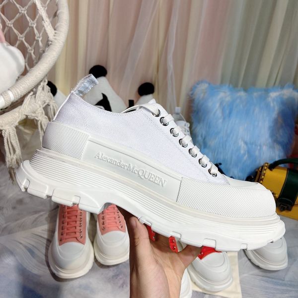 selling classic design fashion new round head high-lace-up sports casual shoes men and women sports shoes casual platform shoes03
selling classic design fashion new round head high-lace-up sports casual shoes men and women sports shoes casual platform shoes03
