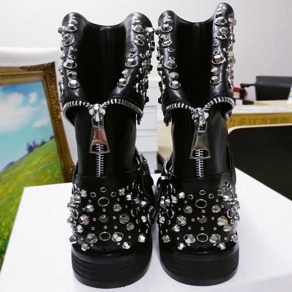 women's genuine leather ankle boots big size 22-28cm length feet full boot rivet decoration warm boots short plush lining, Black
women's genuine leather ankle boots big size 22-28cm length feet full boot rivet decoration warm boots short plush lining, Black