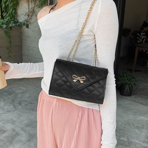 2020 new shoulder bag women's solid color bow dinner bag casual fashion crossbody lady
2020 new shoulder bag women's solid color bow dinner bag casual fashion crossbody lady
