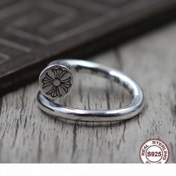 s925 pure silver men's ring personality retro the punk style cross military flower classic ring gift to your lover 2019 new hot
s925 pure silver men's ring personality retro the punk style cross military flower classic ring gift to your lover 2019 new hot