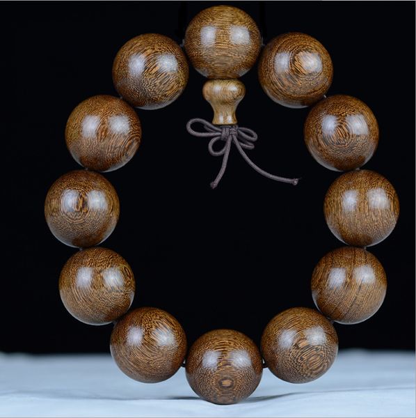 red sandalwood beads with small leaves, hand strings, playing beads, holding wooden ornaments, buddhist bracelets, sandalwood beads, Black
red sandalwood beads with small leaves, hand strings, playing beads, holding wooden ornaments, buddhist bracelets, sandalwood beads, Black
