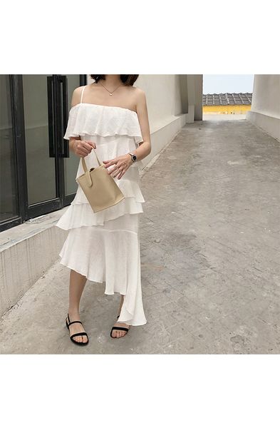 2019 new fashion unilateral strap slant shoulder strapless ruffled irregular chiffon loose cake skirt long dress, Black;pink
2019 new fashion unilateral strap slant shoulder strapless ruffled irregular chiffon loose cake skirt long dress, Black;pink