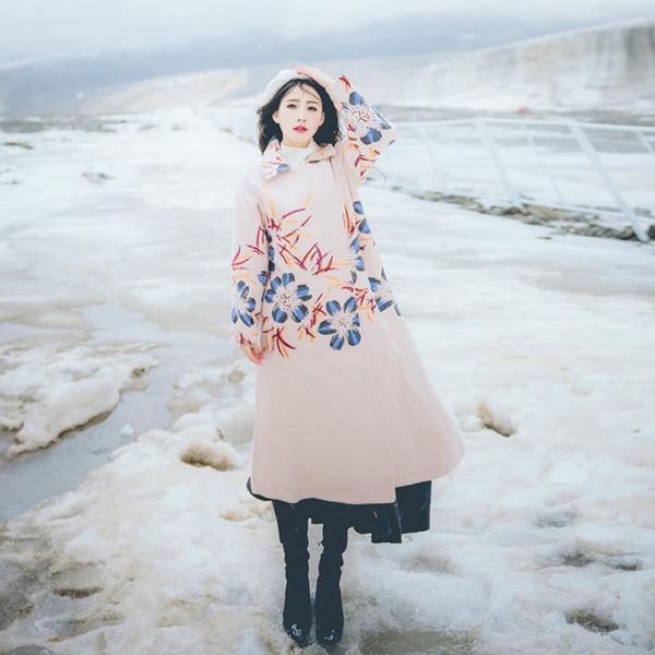 2018 winter new fashion brand vintage style print long wool coats female long sleeve elegant outerwear sashes gx1650, Black
2018 winter new fashion brand vintage style print long wool coats female long sleeve elegant outerwear sashes gx1650, Black