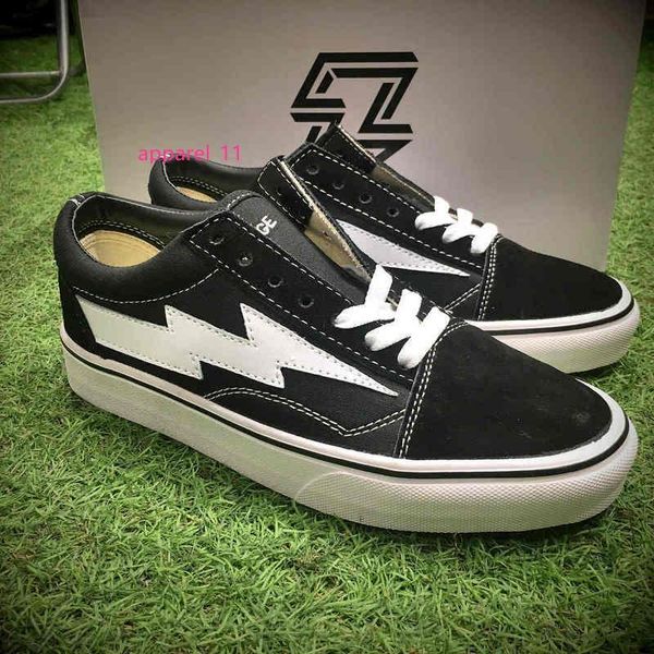 original revenge x storm old skool classic black white red blue green light men and women casual shoes sneakers skateboard shoes size36-44
original revenge x storm old skool classic black white red blue green light men and women casual shoes sneakers skateboard shoes size36-44