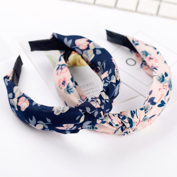 new head hoop knot hairband turban fashion elastic hair bezel headband for women girls printing headdress hair accessories, Slivery;white
new head hoop knot hairband turban fashion elastic hair bezel headband for women girls printing headdress hair accessories, Slivery;white