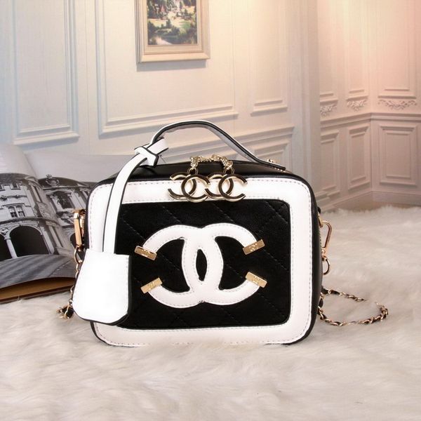 Hot selling style Luxury bag women handbags ladies famous brands famous female shoulder high quality chain crossbody bags free delivery
Hot selling style Luxury bag women handbags ladies famous brands famous female shoulder high quality chain crossbody bags free delivery