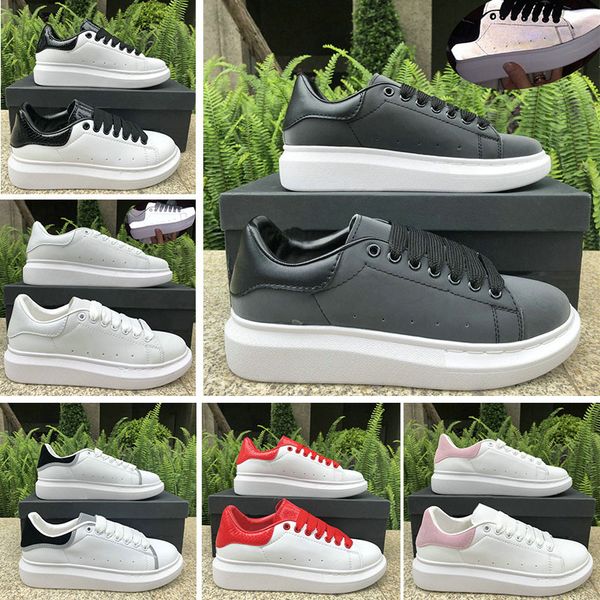 2020 triple black casual shoes for men women designer rose gold white leather sneakers reflective flat designer shoes size 36-44
2020 triple black casual shoes for men women designer rose gold white leather sneakers reflective flat designer shoes size 36-44