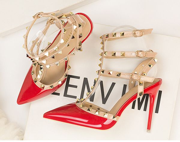 2020 fashion new lady 10cm stiletto heels patent leather metal studs hollow roman fashion sandals ing, Black
2020 fashion new lady 10cm stiletto heels patent leather metal studs hollow roman fashion sandals ing, Black