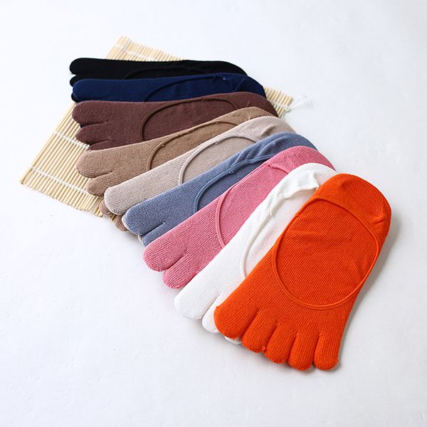 sports socks 6 pairs summer five-toe for women thin invisible yoga solid color casual wear cotton low cut five finger, Black
sports socks 6 pairs summer five-toe for women thin invisible yoga solid color casual wear cotton low cut five finger, Black